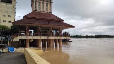 视频 | 哥打峇鲁皇家码头 水灾警报响起